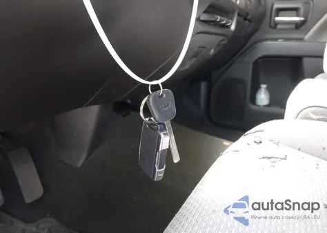 2017 Chevrolet Silverado 1500 Custom z USA, uszkodzony, nr VIN 1GCRCPEC0HZ340816